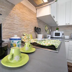 https://alfeo-e-aretusa-apartment.sicilyhotelsitaly.net